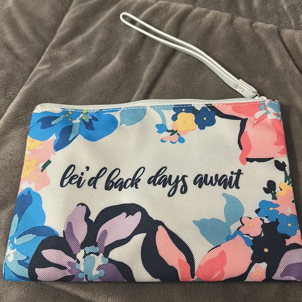 Vera Bradley Marian Floral Wristlet - Picture 2 of 4